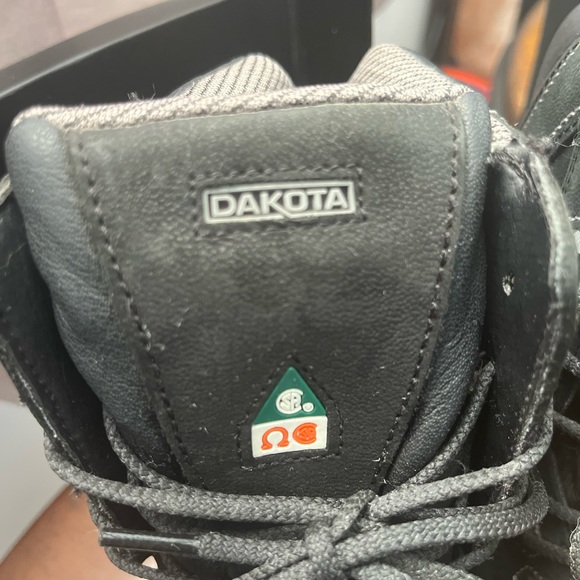 Woman’s Dakota Steele toe boot - Picture 2 of 5